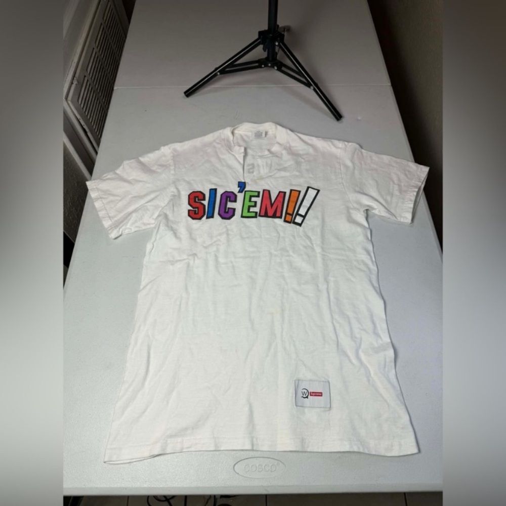 SUPREME X WTAPS SIC'EM! SIC EM! TEE T SHIRT WHITE Sz S cut